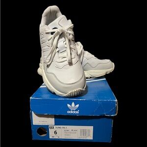 Adidas Yung 96 J Size 6